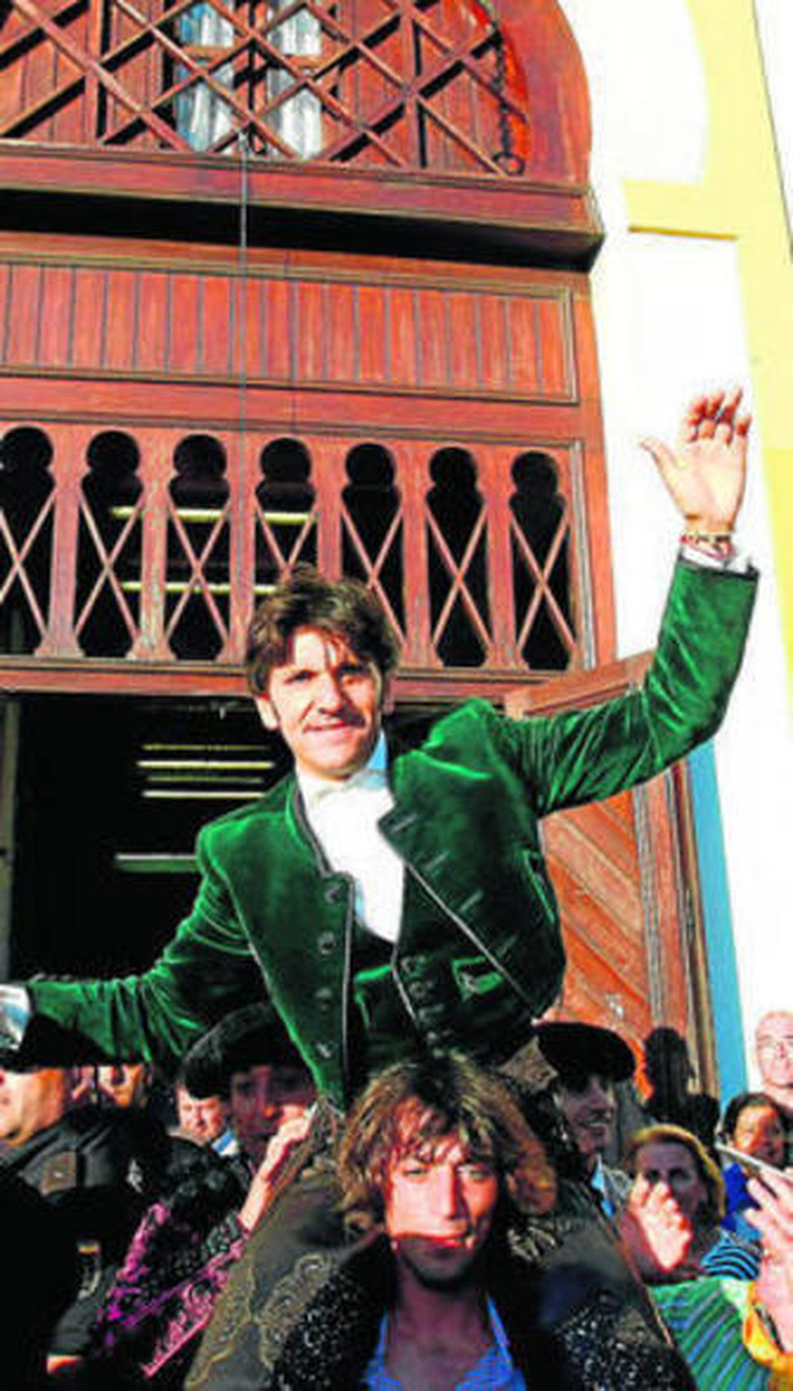 Diego Ventura, en su salida a hombros en Santander.