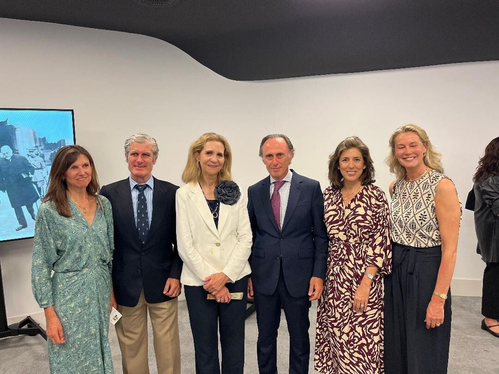 Leticia Pemán, Cosme Domecq, la infanta Elena de Borbón, Jaime Tovar, Carmen del Valle y Maise Martí.