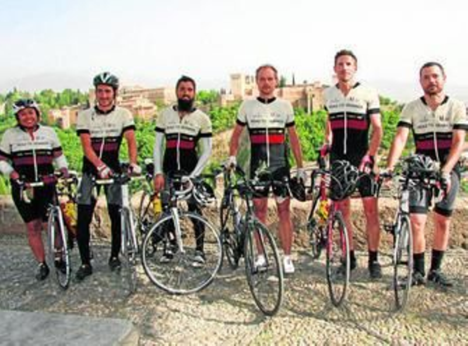 En el viaje han participado tres trabajadores del aeropuerto de Múnich y tres refugiados sirios.