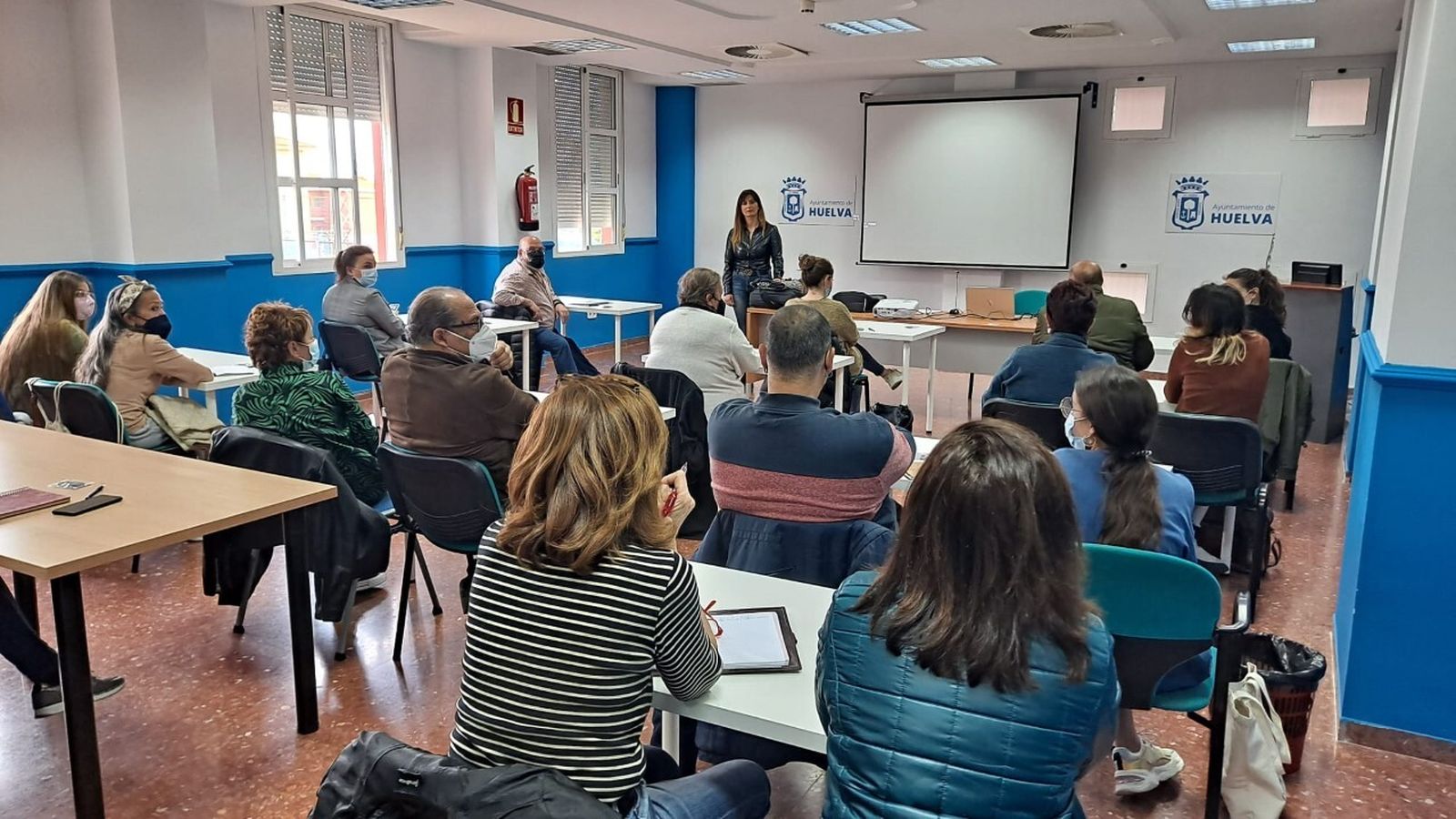 Un momento del taller puesto en marcha por la Escuela de Participación Ciudadana.