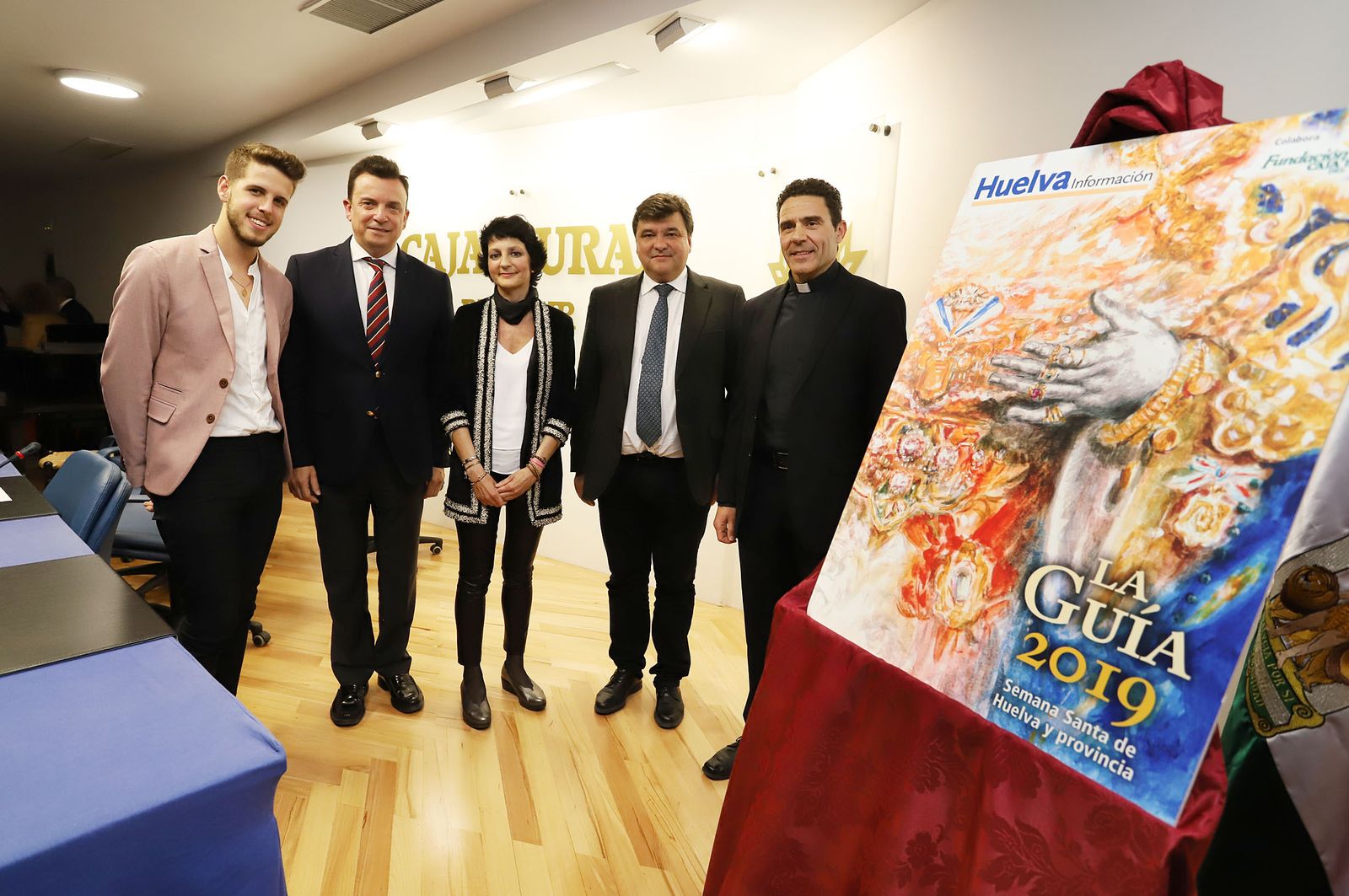 Imágenes de la presentación de la Guía de Semana Santa de Huelva Información