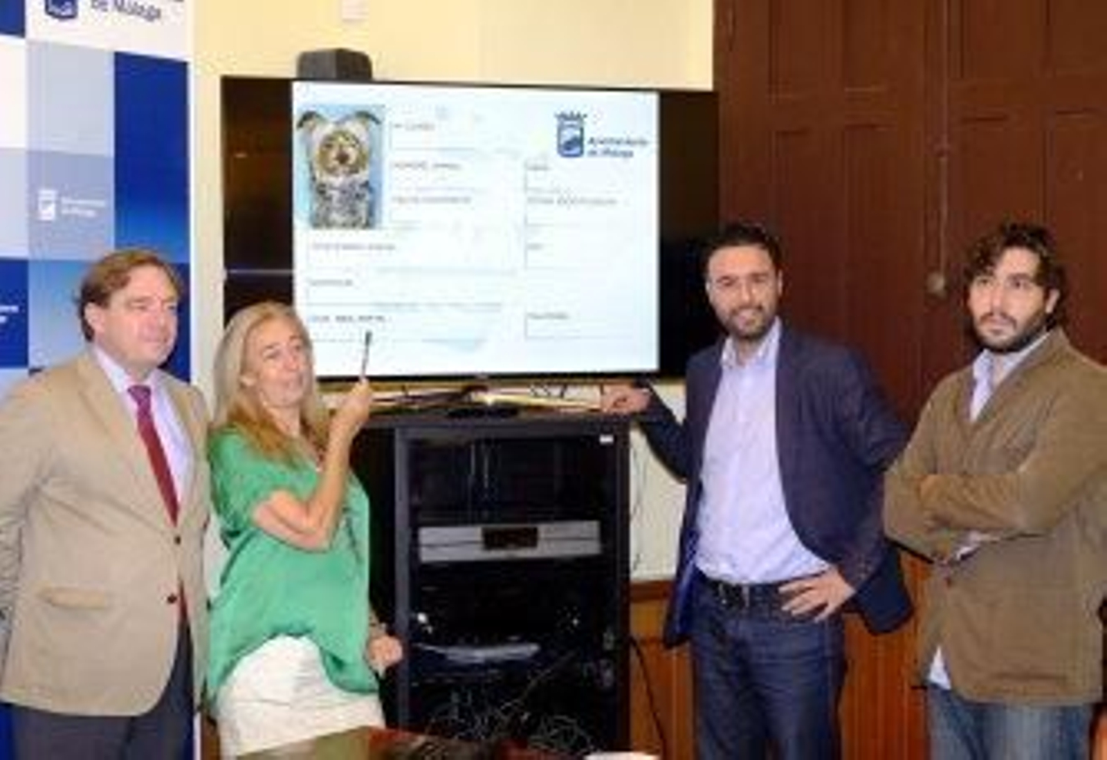 El equipo de gobierno de la capital propone un nuevo censo canino basado en el perfil genético