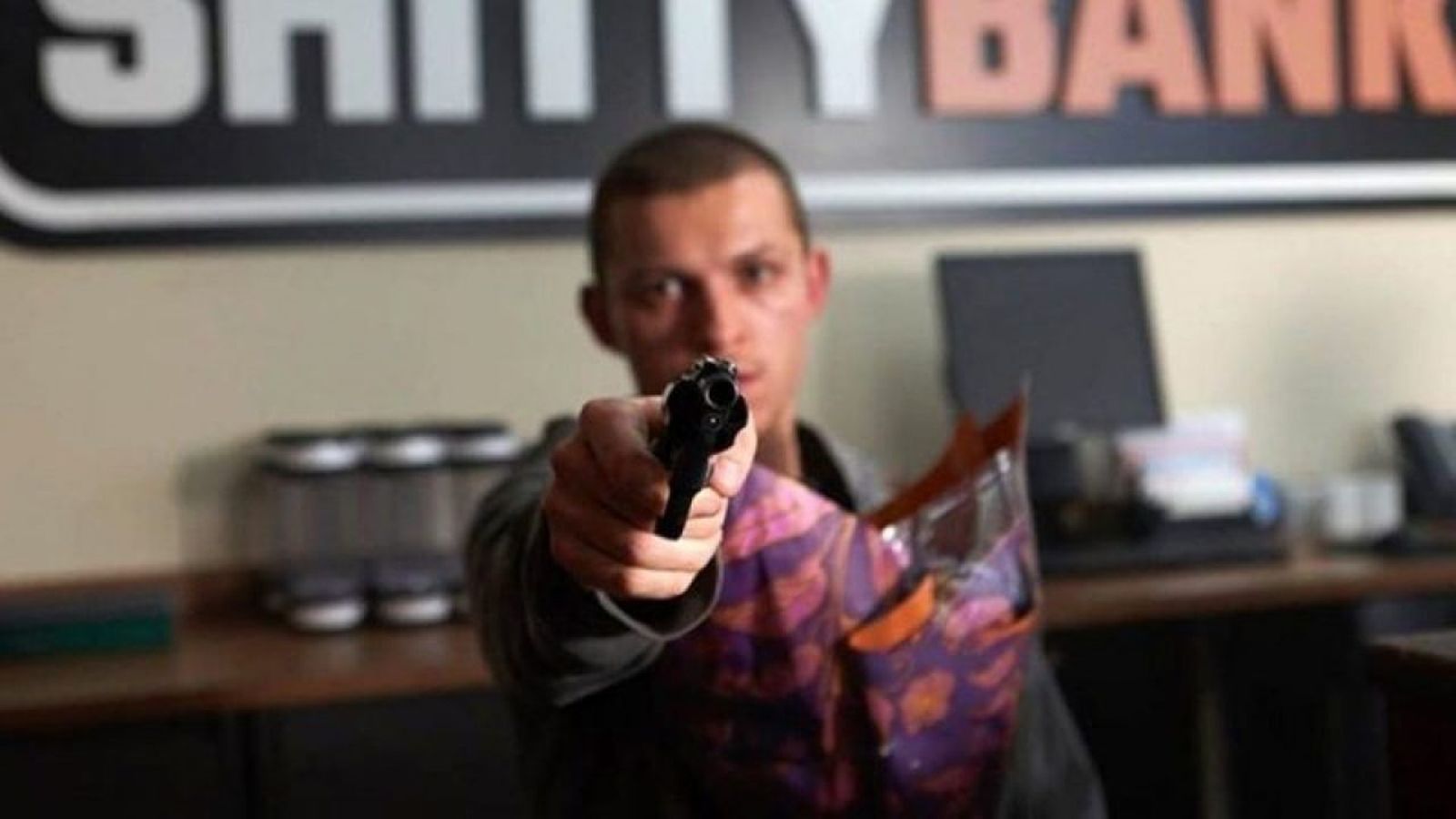 Tom Holland en el papel de un ex-soldado yonqui en 'Cherry'.