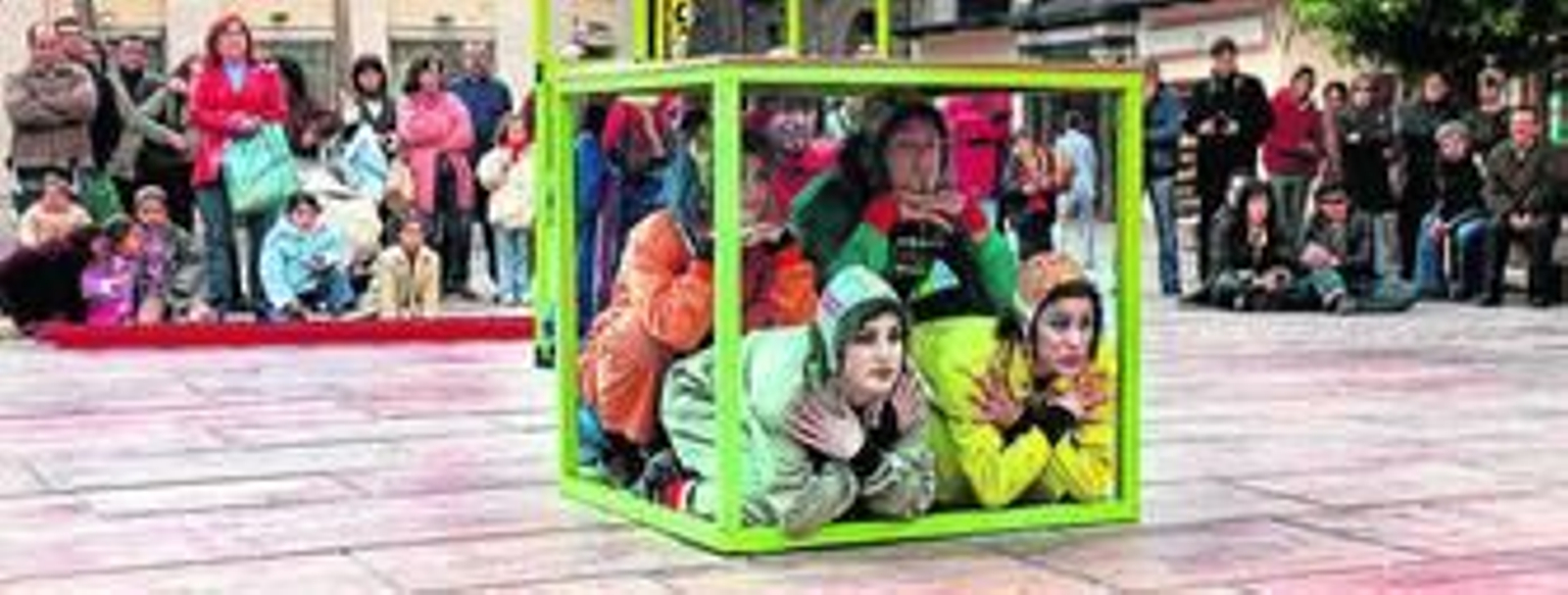 Cuatro días de baile andaluz Cuatro días de baile andaluz