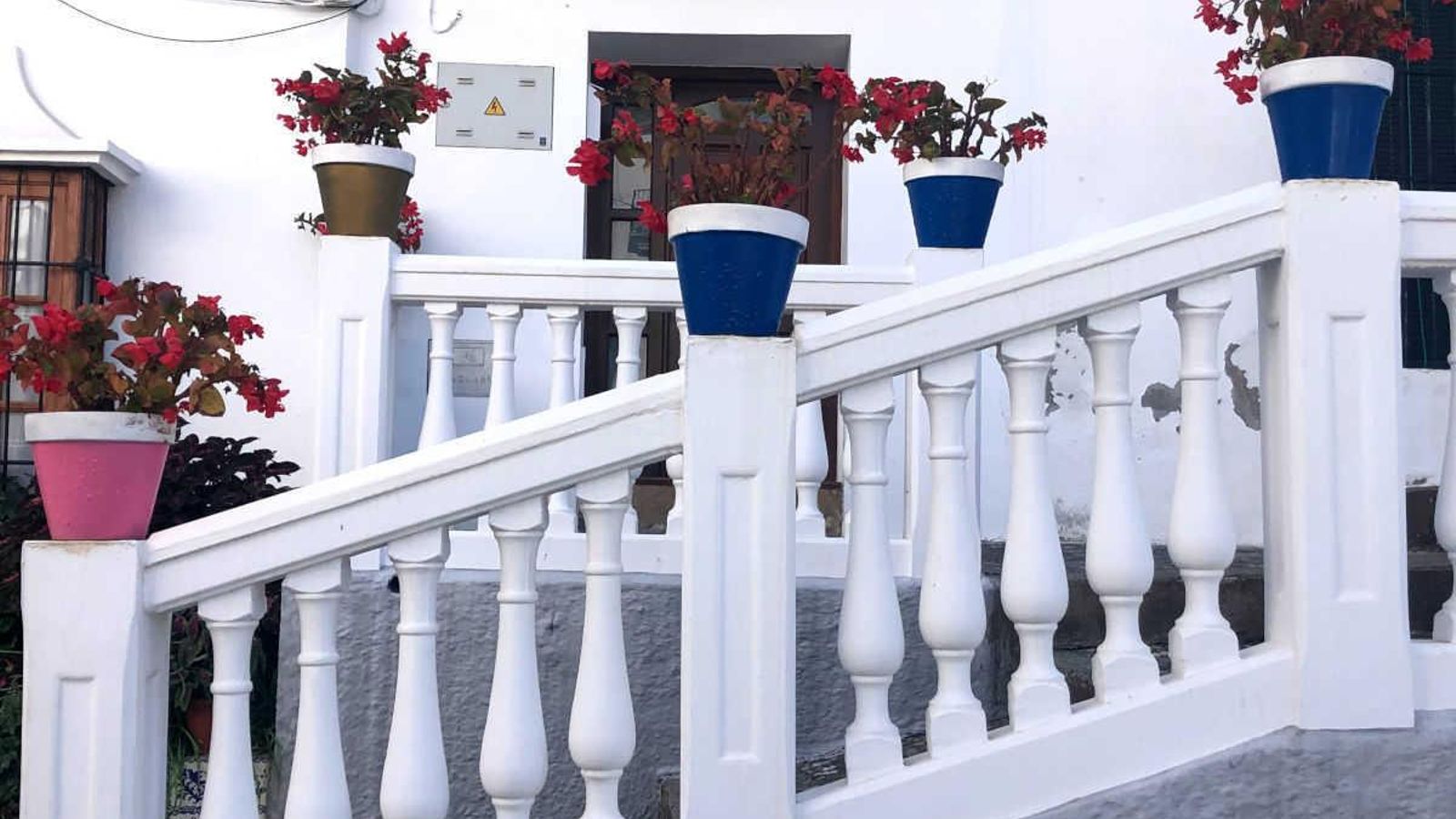 Una de las calles de Tolox