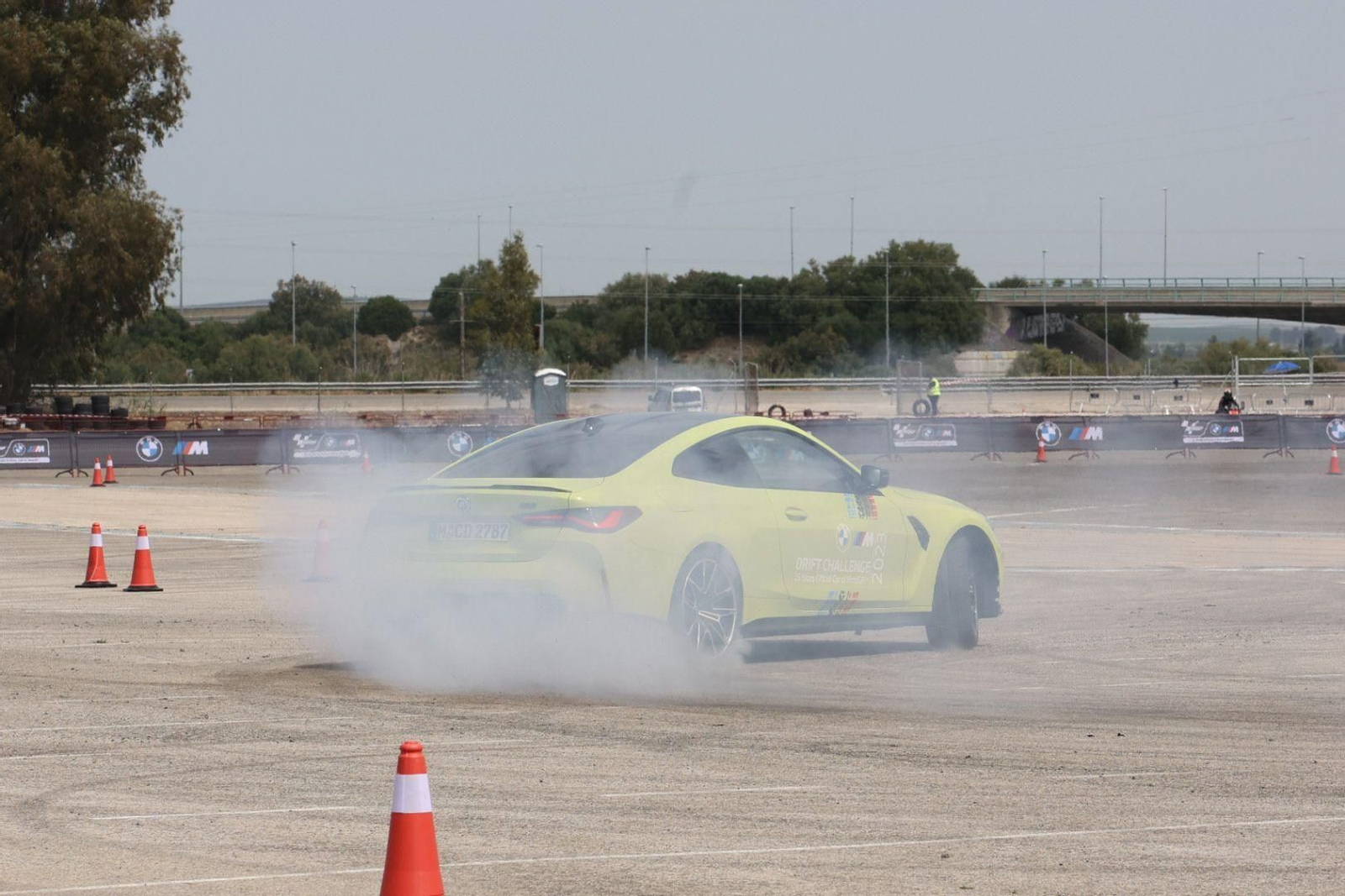 Curso de Drift en la esplanada del Circuito de Jerez Curso de Drift en la esplanada del Circuito de Jerez