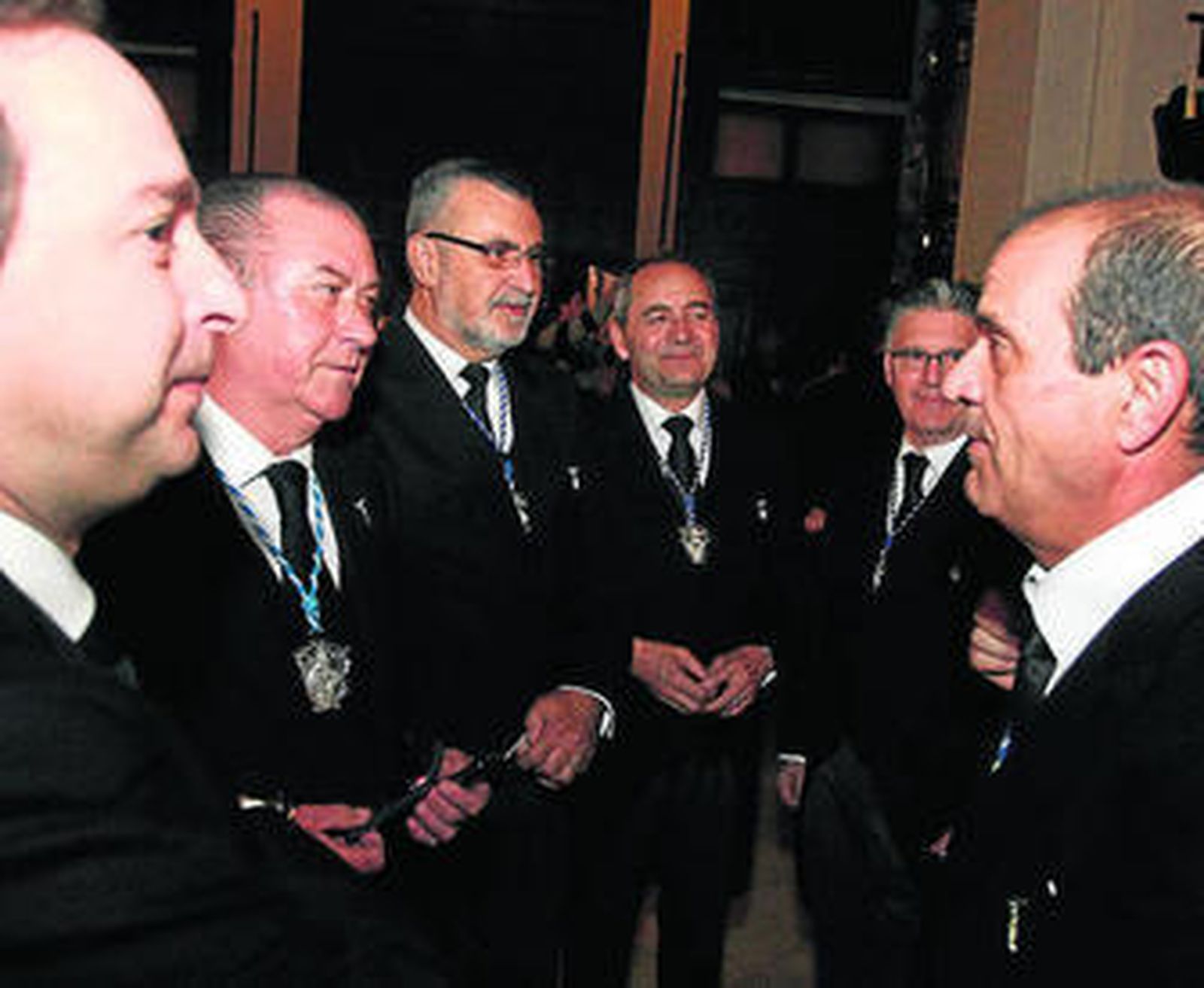 El presidente del Consejo visita la cofradía del Descendimiento.