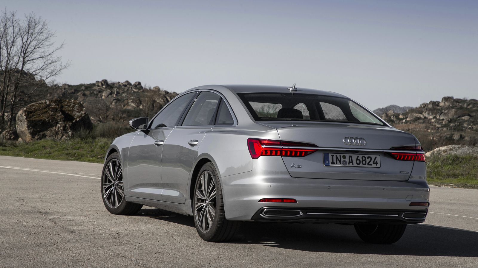 El equipamiento en tecnología que puede incorporar el nuevo Audi A6 es sobresaliente.