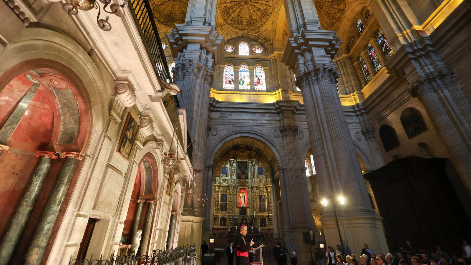 Interior de la Catedral de Málaga. Interior de la Catedral de Málaga.