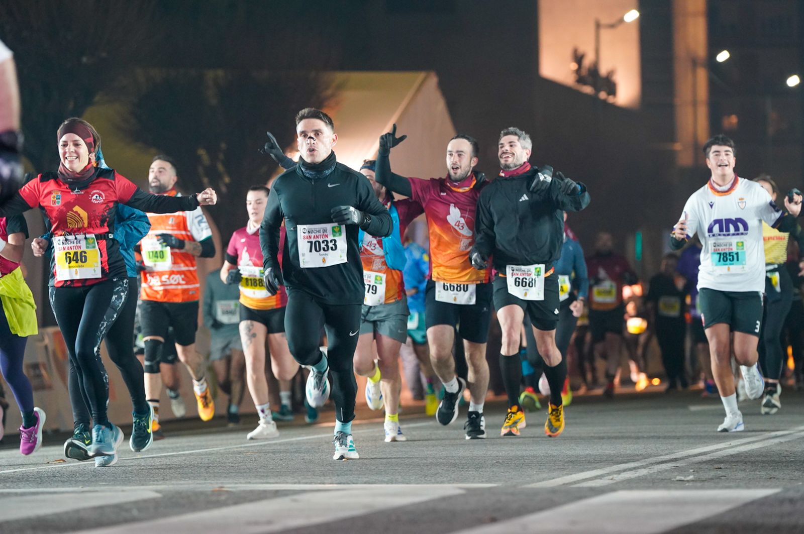 En imágenes: búscate en tu llegada a meta de la Carrera de San Antón 2026 (13)