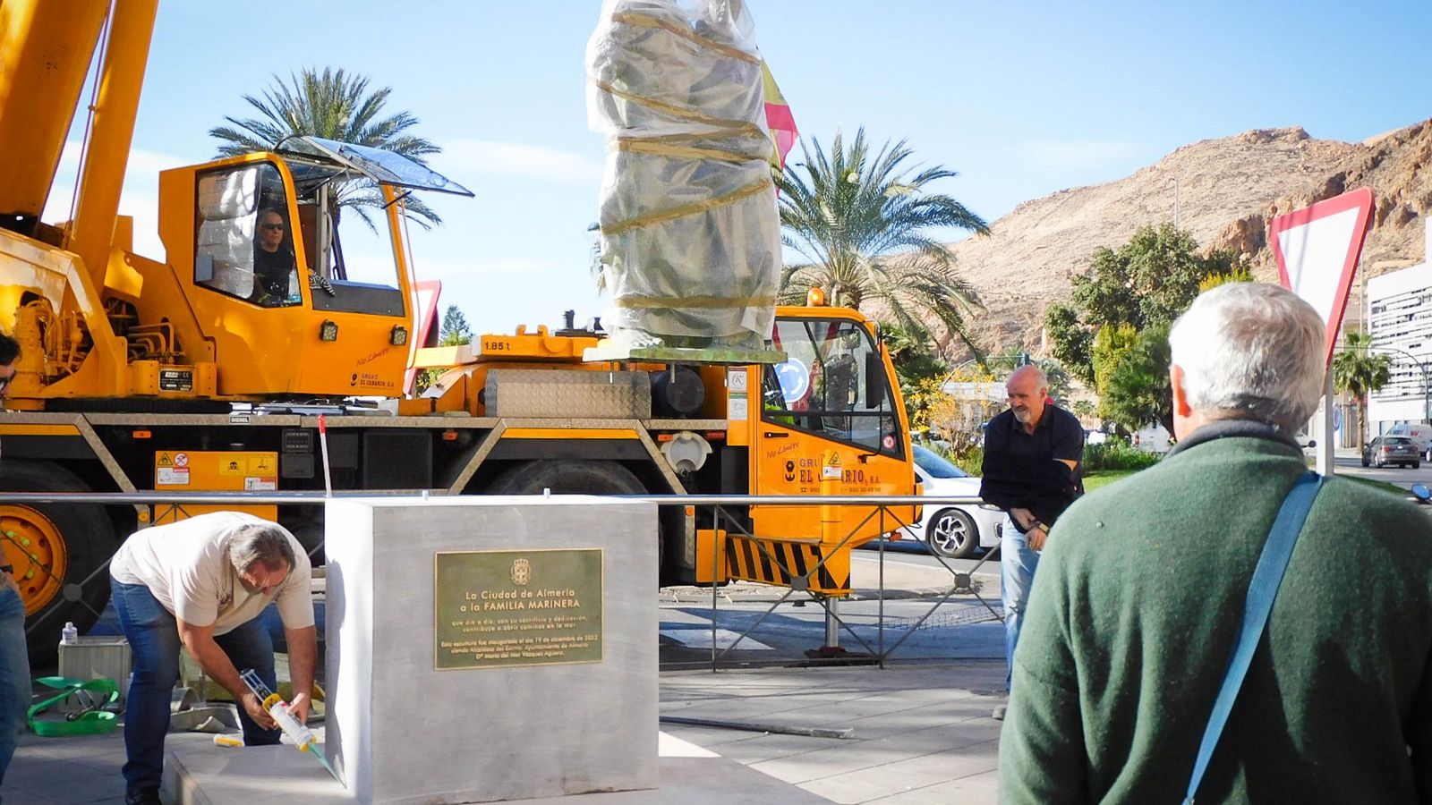 El conjunto escultórico reposa ya sobre una peana de mármol