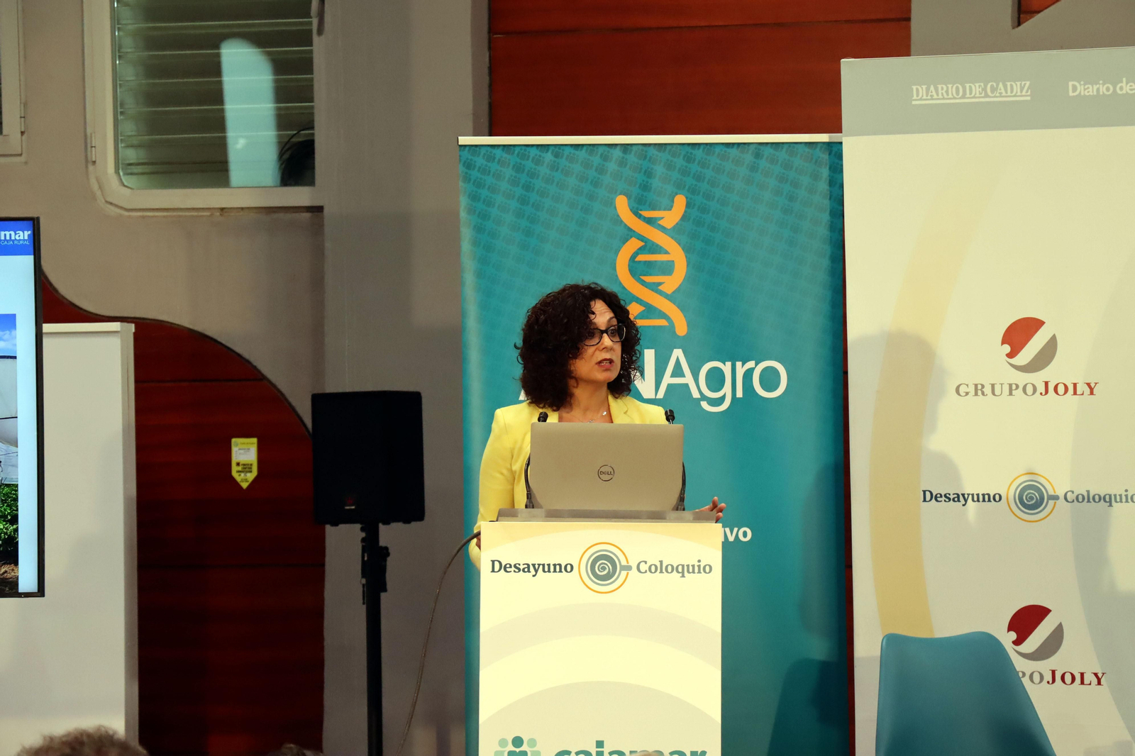 Las imágenes en el Desayuno-Coloquio del Grupo Joly "Competitividad innovación y eficiencia el sector de los frutos rojos ante el reto de la sostenibilidad"