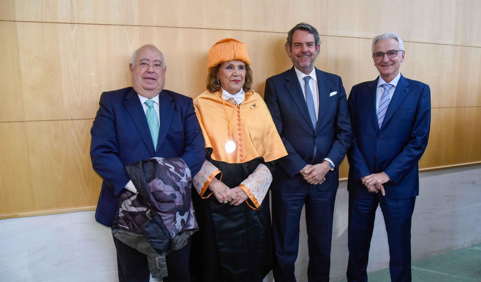 Acto académico de investidura como Doctores Honoris Causa de Concha Yoldi, presidenta de Persán