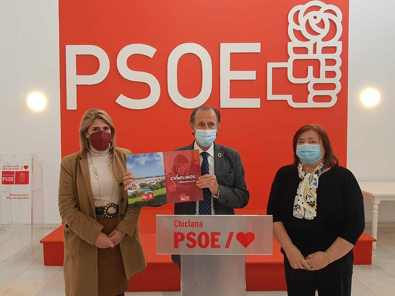 Los dirigentes socialistas, este jueves en la Casa del Pueblo. Los dirigentes socialistas, este jueves en la Casa del Pueblo.
