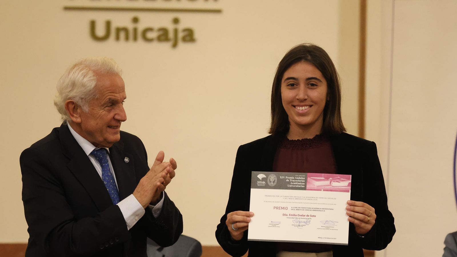 Emilia Ovelar, Premio a Mejor Trayectoria Académica Universitaria en Ciencias Medioambientales.