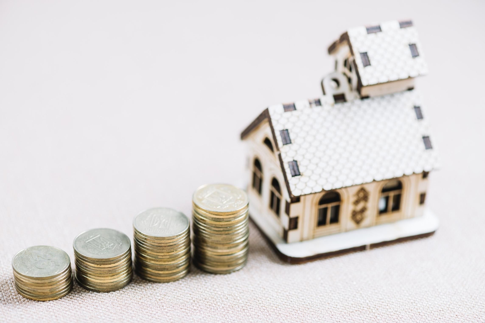 Este es el sueldo que necesitas para vivir en estas capitales de Andalucía