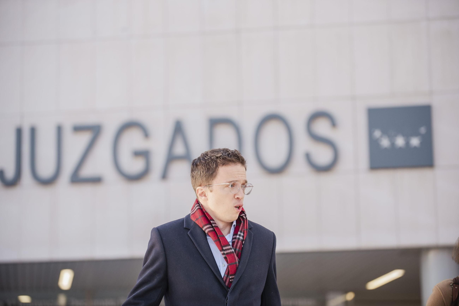 El juez procesa a Íñigo Errejón por la presunta agresión sexual a la actriz Elisa Mouliaá.