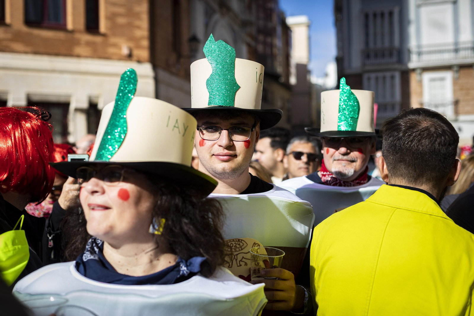 Las mejores imágenes del primer sábado de Carnaval en Cádiz 2024