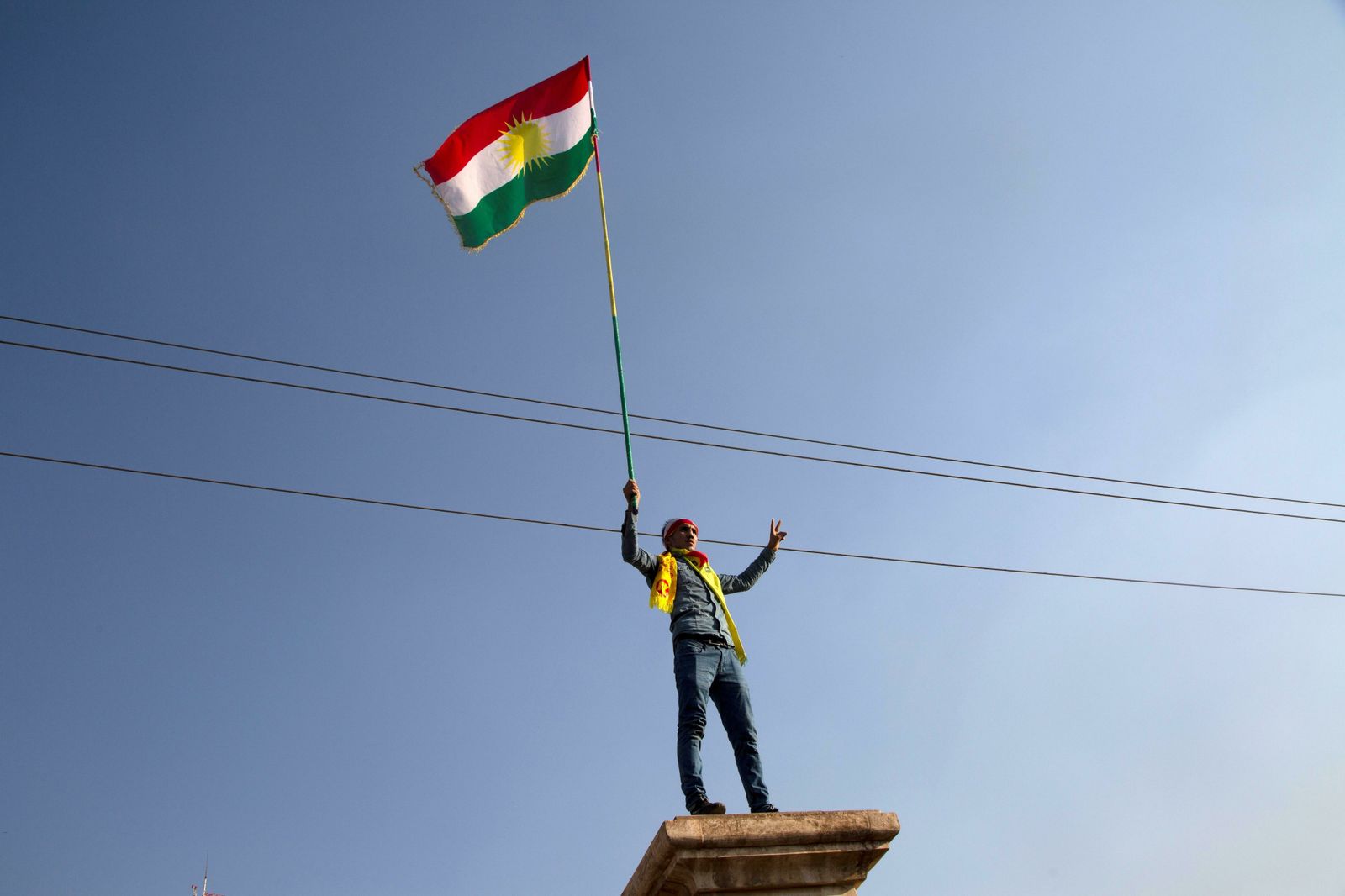 Ola de protestas de los kurdos de Siria para protestar por los ataques turcos en la frontera