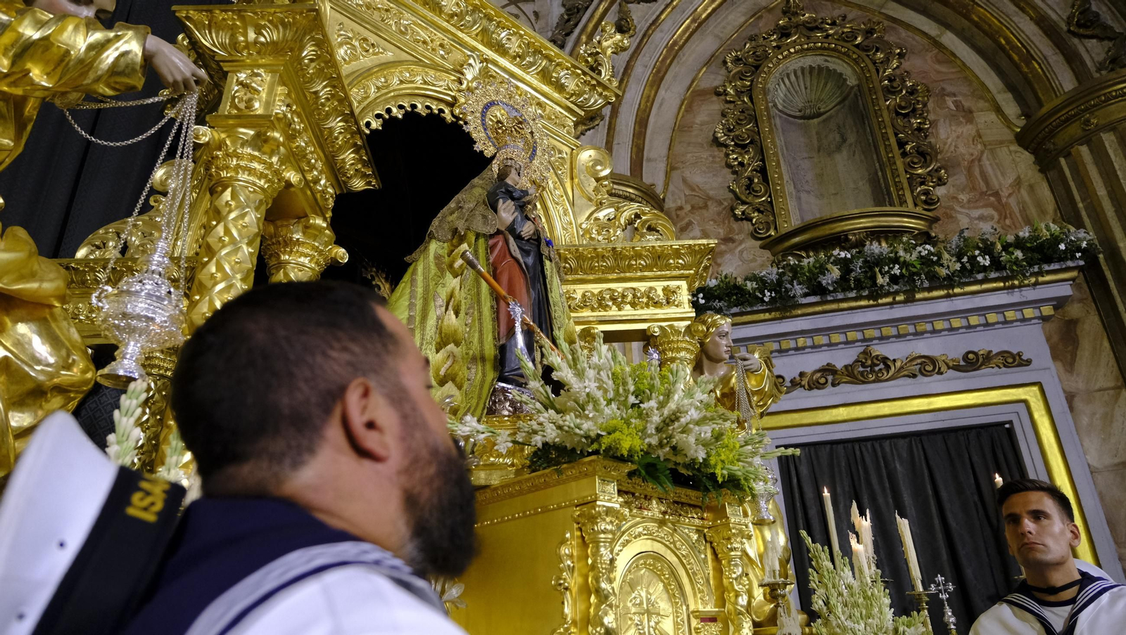 La ofrenda floral a la Virgen del Mar en la Feria de Almería 2025, en imágenes