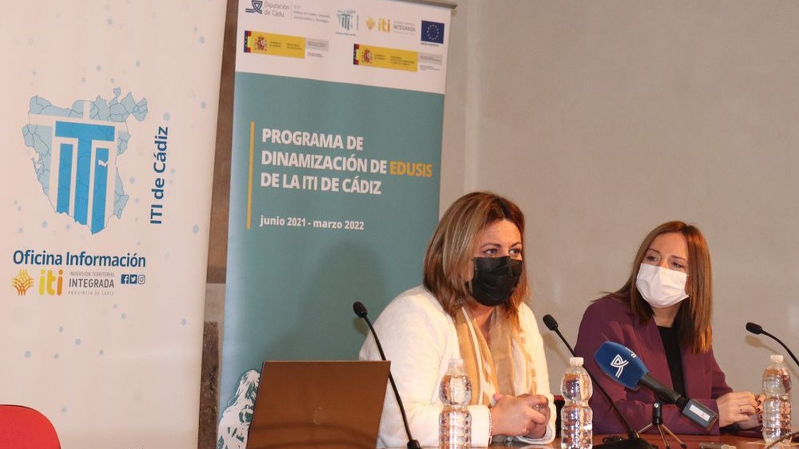 Elena Amaya y Ana Carrera durante la presentación del encuentro