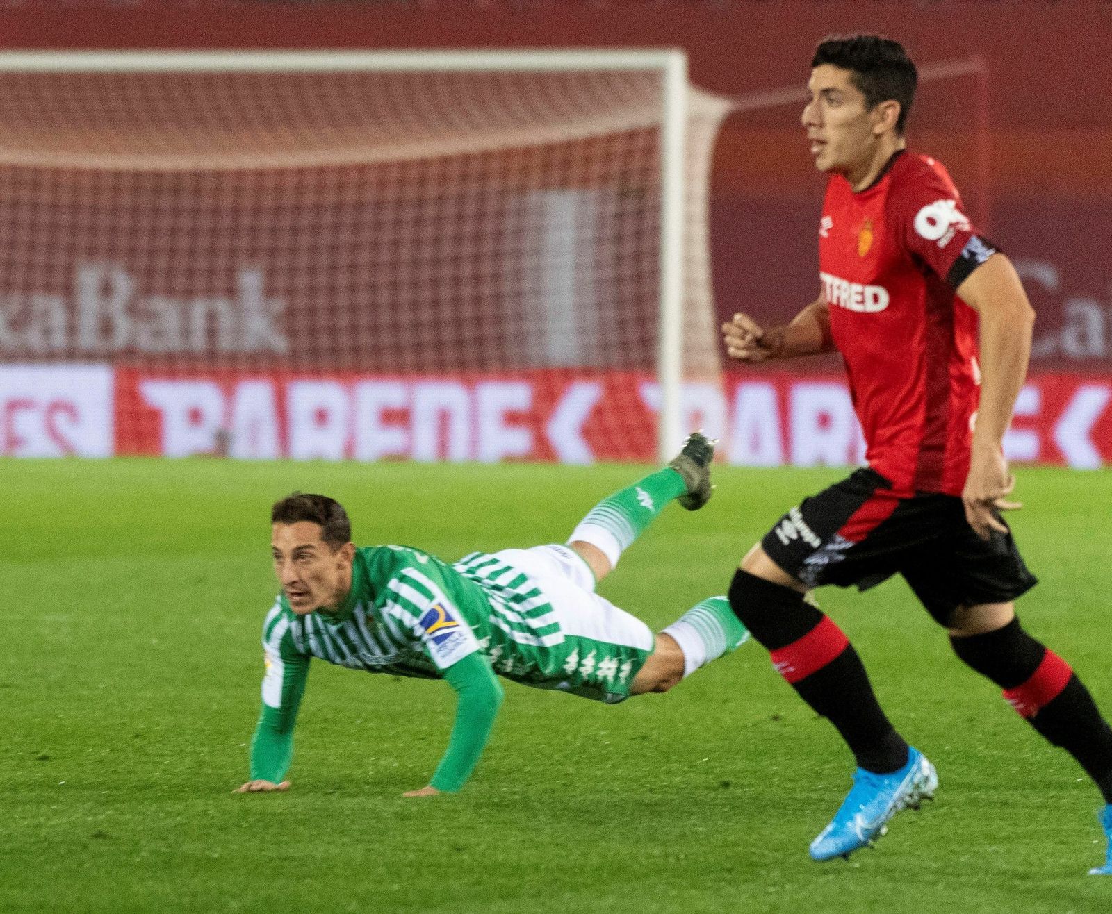 Andrés Guardado, en un momento del partido ante el Mallorca.