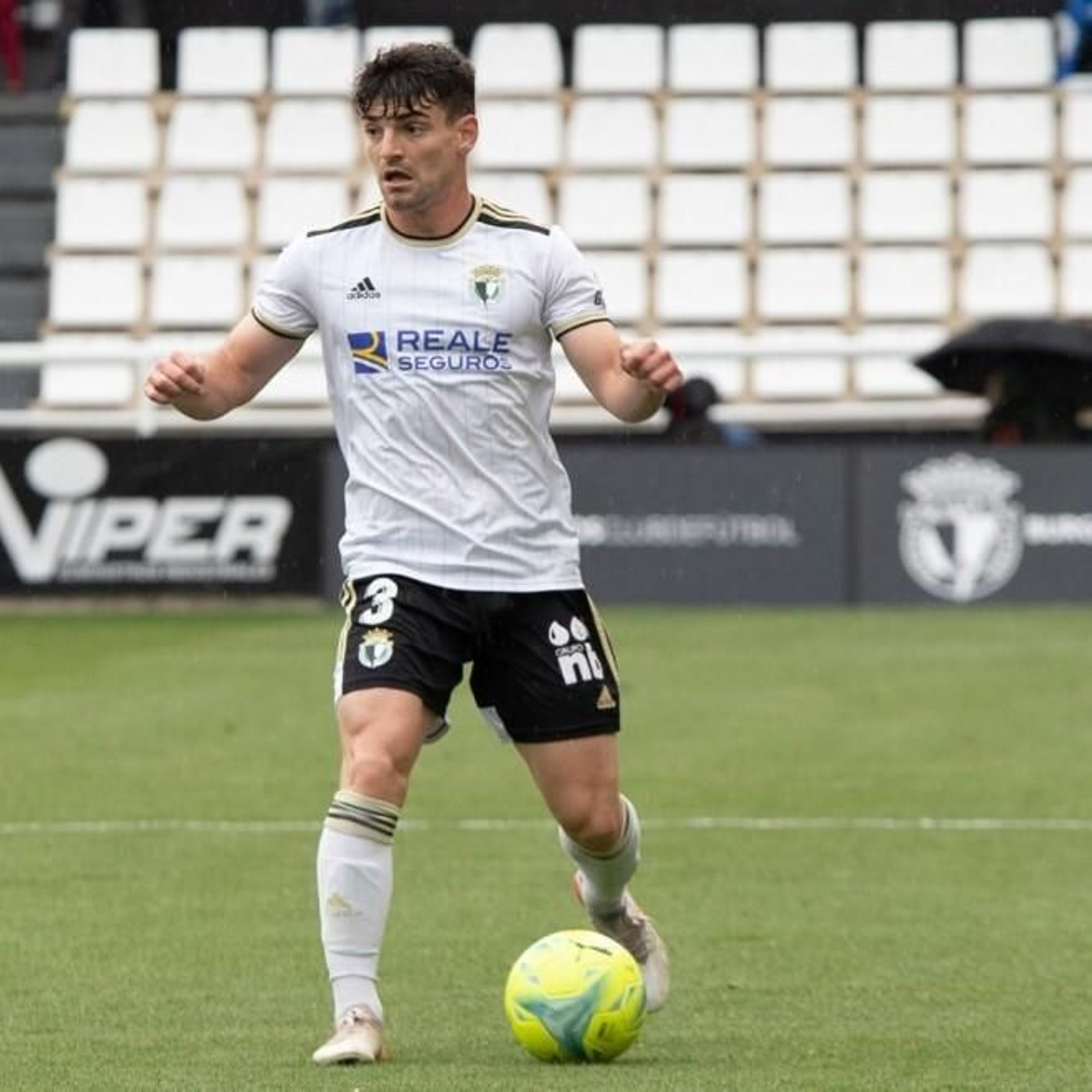 Fran García, jugador del Burgos. Fran García, jugador del Burgos.