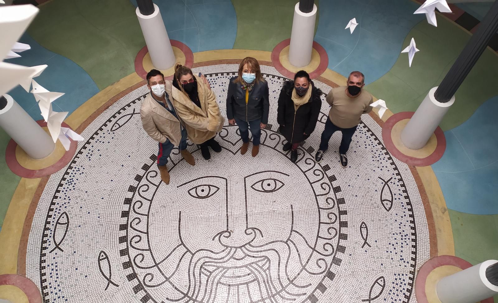 Pintor con Tatiana de la Luz y Raúl Rosillo,