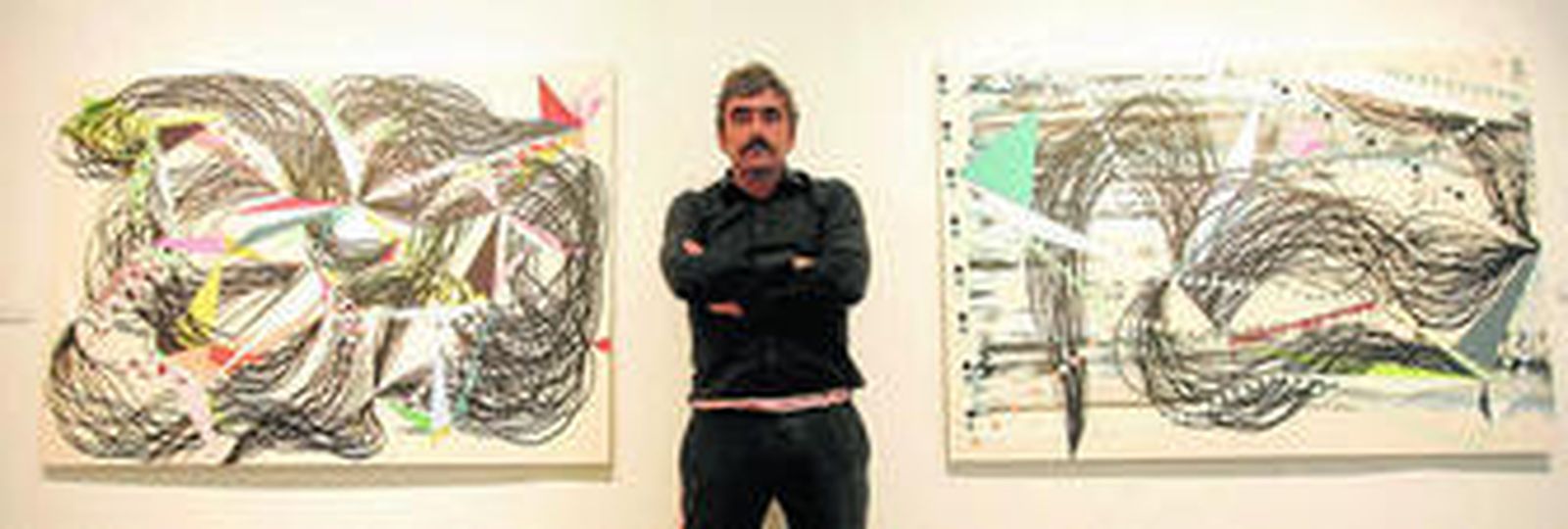 Víctor Barrios, ayer, en la exposición.