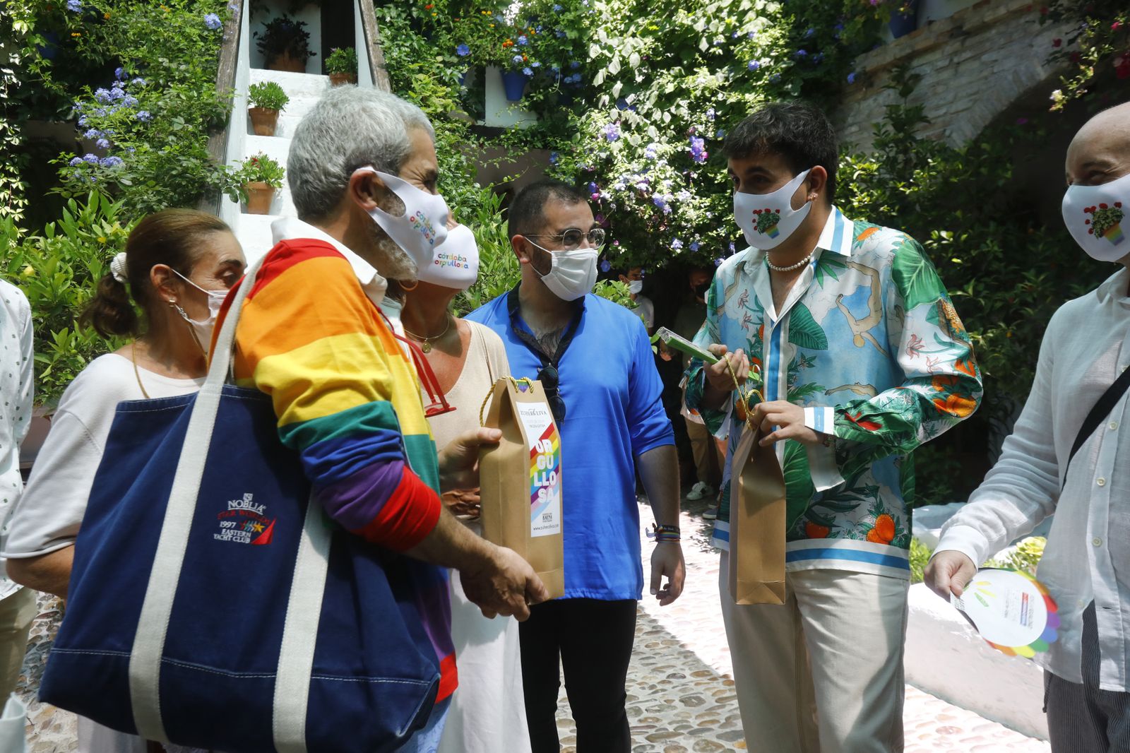 La visita de Lorenzo Caprile y Palomo Spain a los Patios de Córdoba, en imágenes