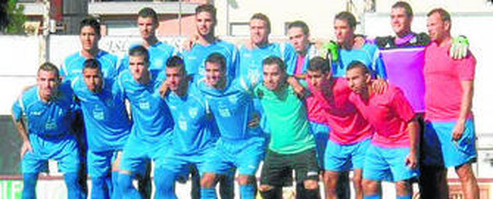 Una formación del Atlético Pastores de esta temporada.