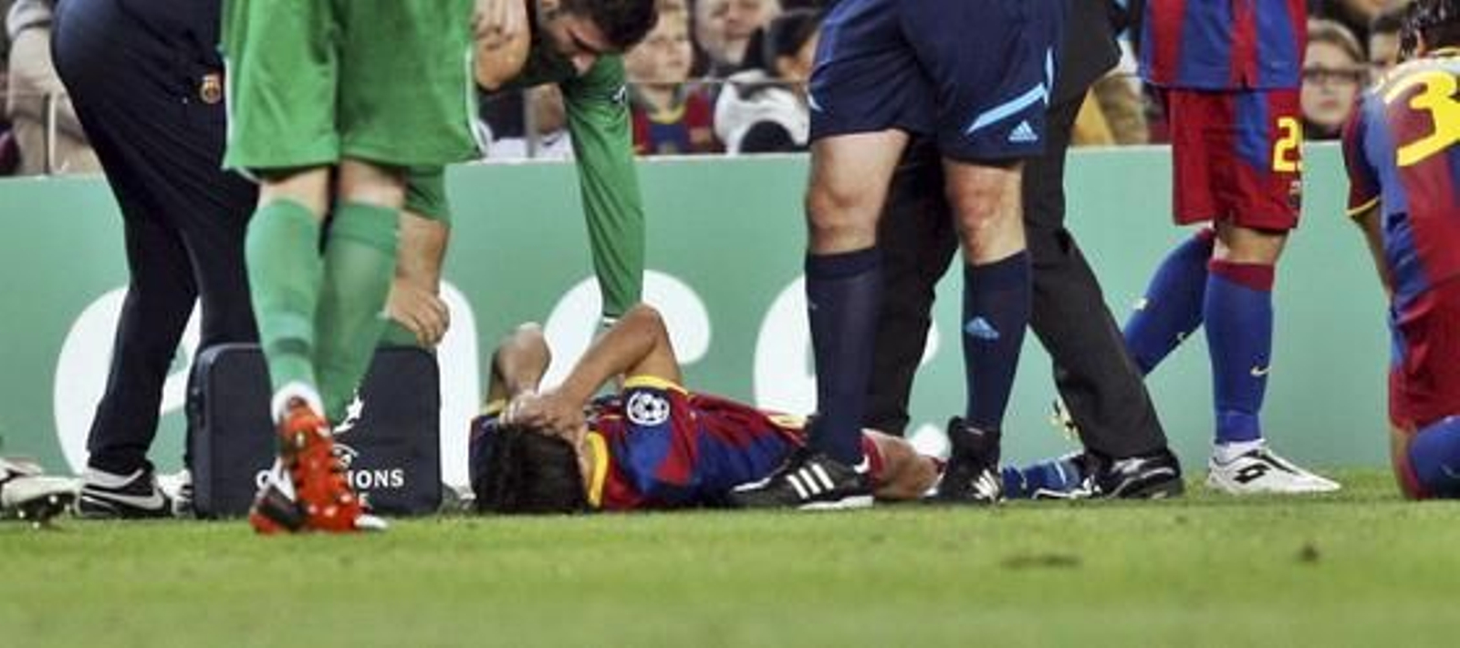 El Barcelona cierra con una victoria ante el Rubin (2-0) la primera fase de la Liga de Campeones. / EFE