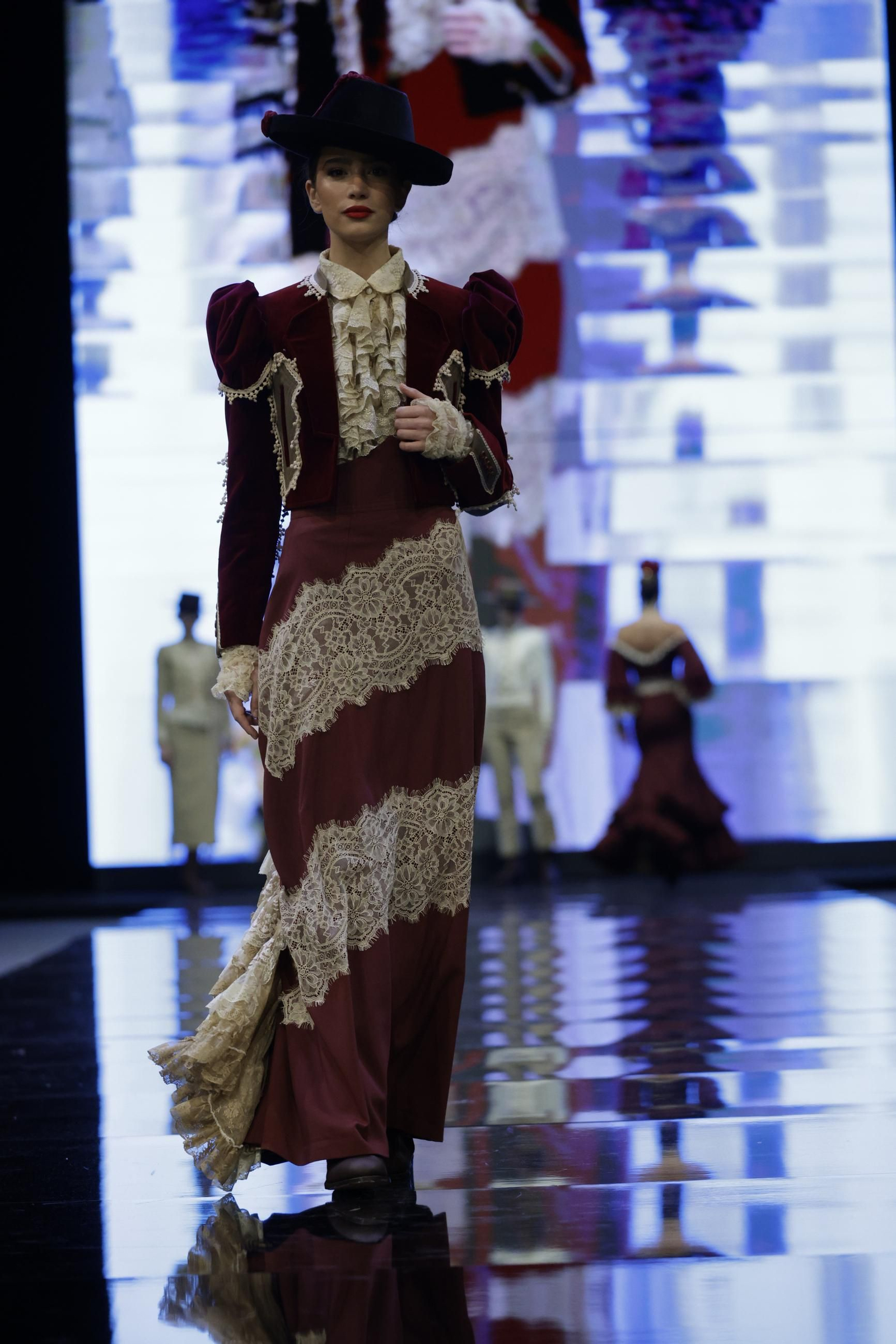 El desfile de Aurora Gaviño en SIMOF 2025, todas las fotos