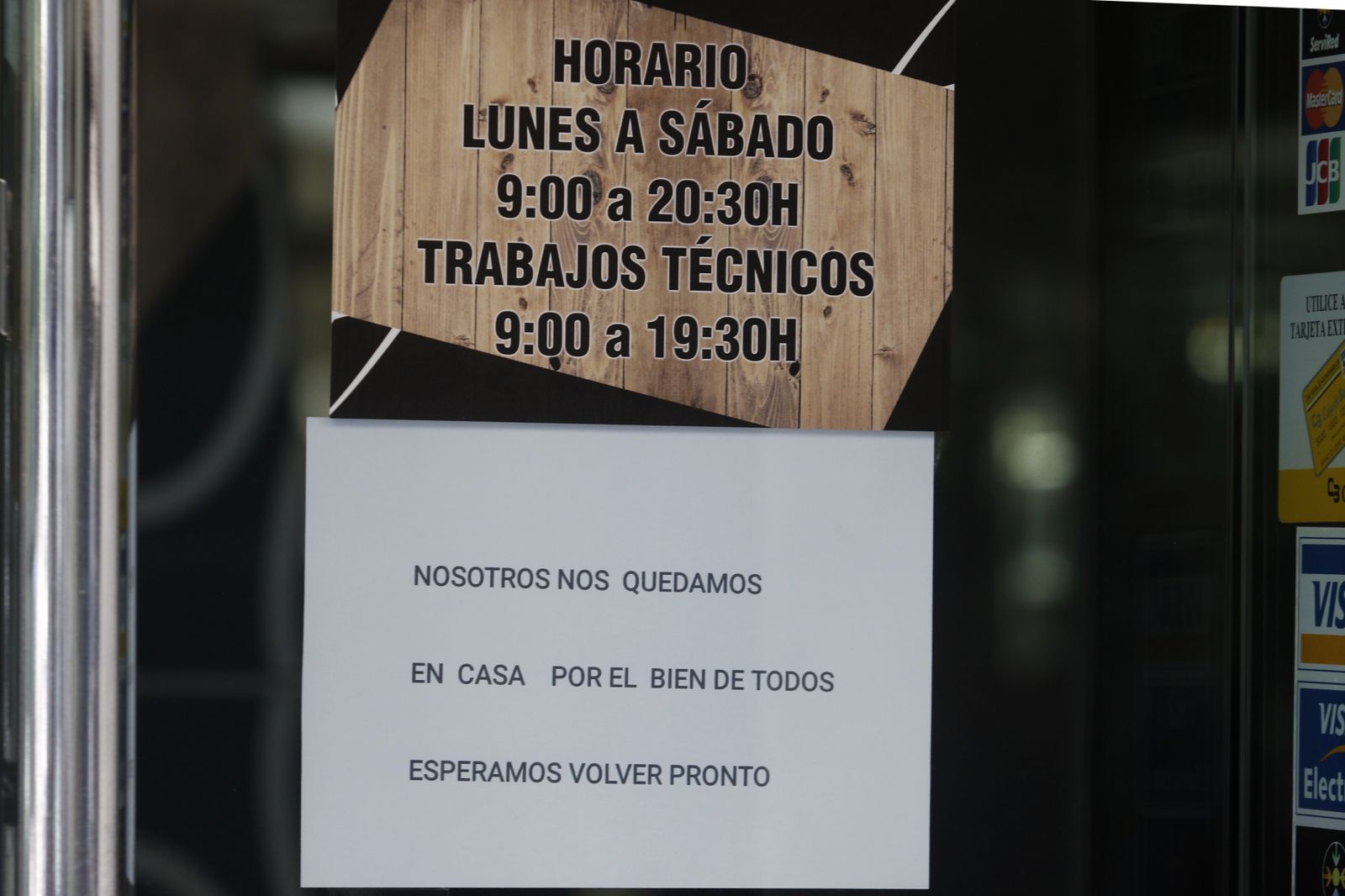 Estas son las fotografías de un Viernes de Dolores en plena cuarentena