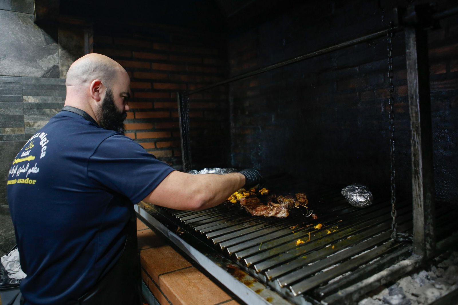 El auténtico arte de la carne a la brasa en La Flauta Mágica.