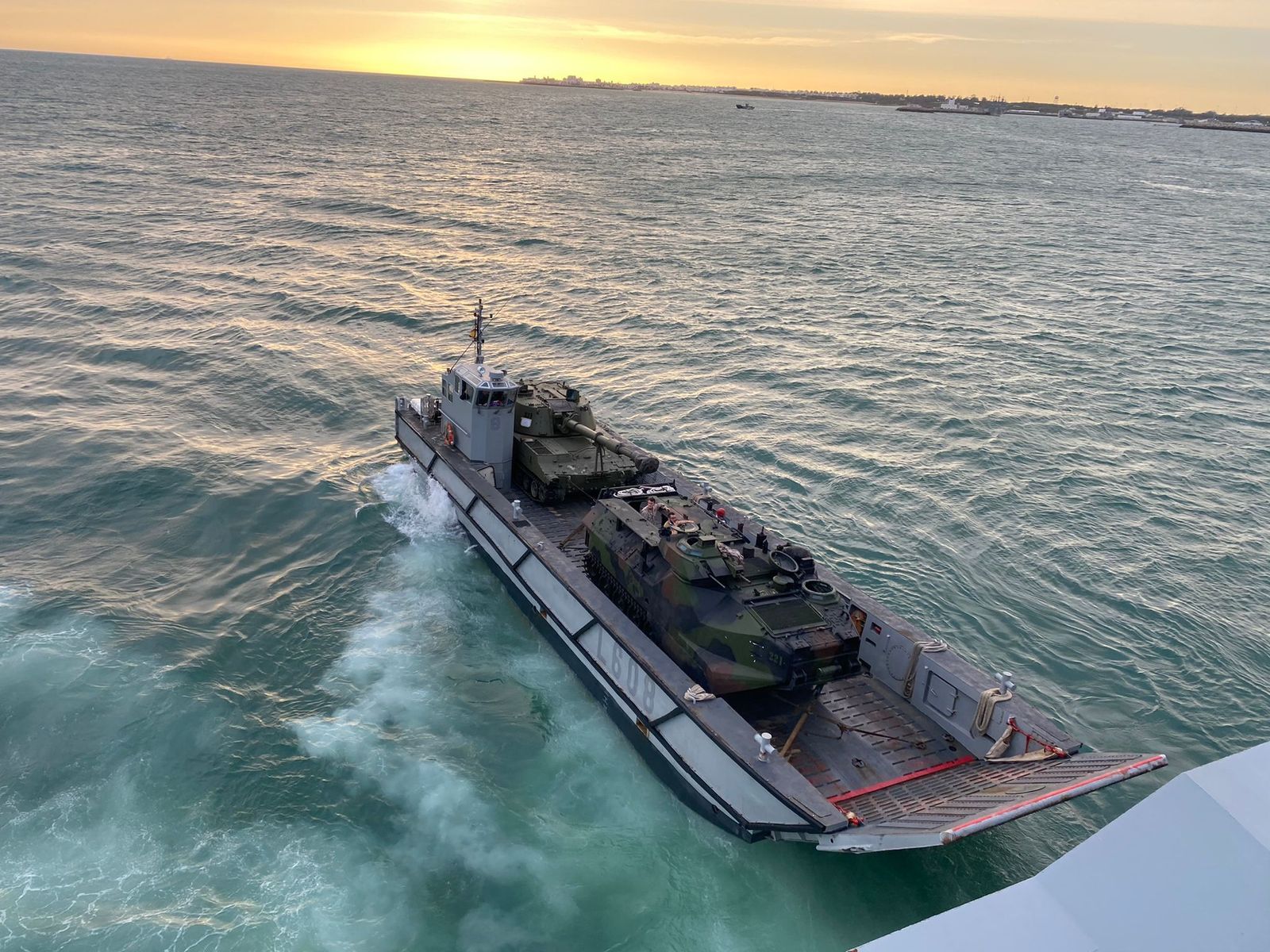 Las imágenes de la calificación operativa del buque 'Juan Carlos I'