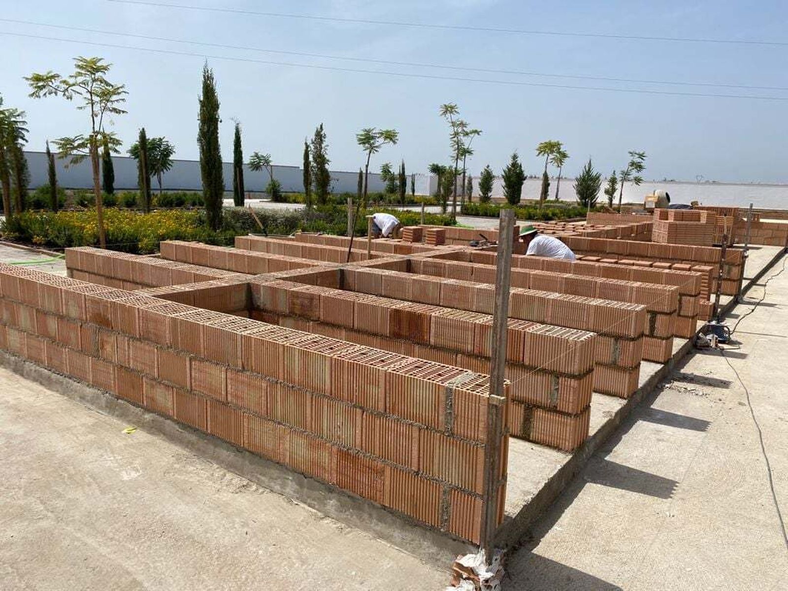 Obras en el cementerio municipal de Fuente Palmera.