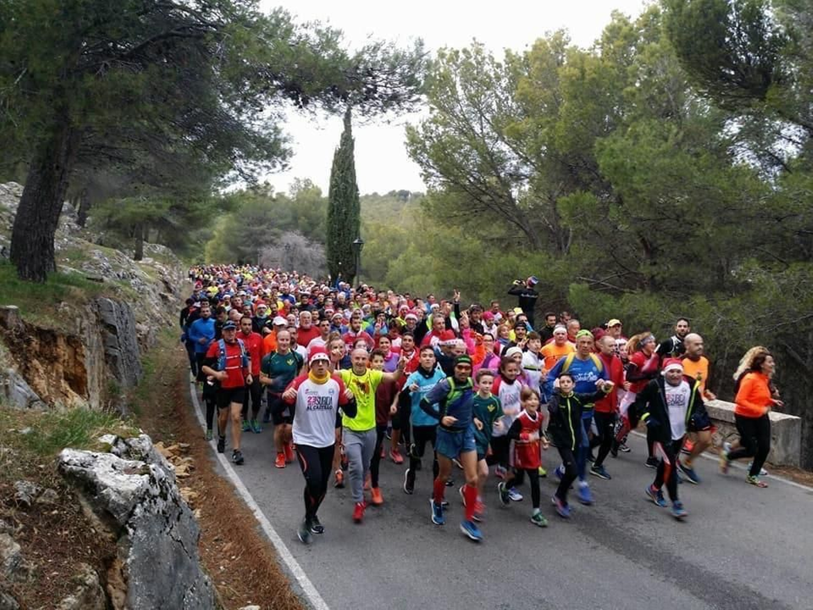 Subida al Castillo de Santa Catalina para cerrar el año deportivo en la capital