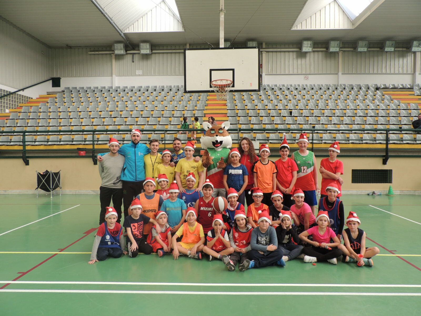 Estudiantes Bajo Andarax organiza un Campus de Baloncesto navideño