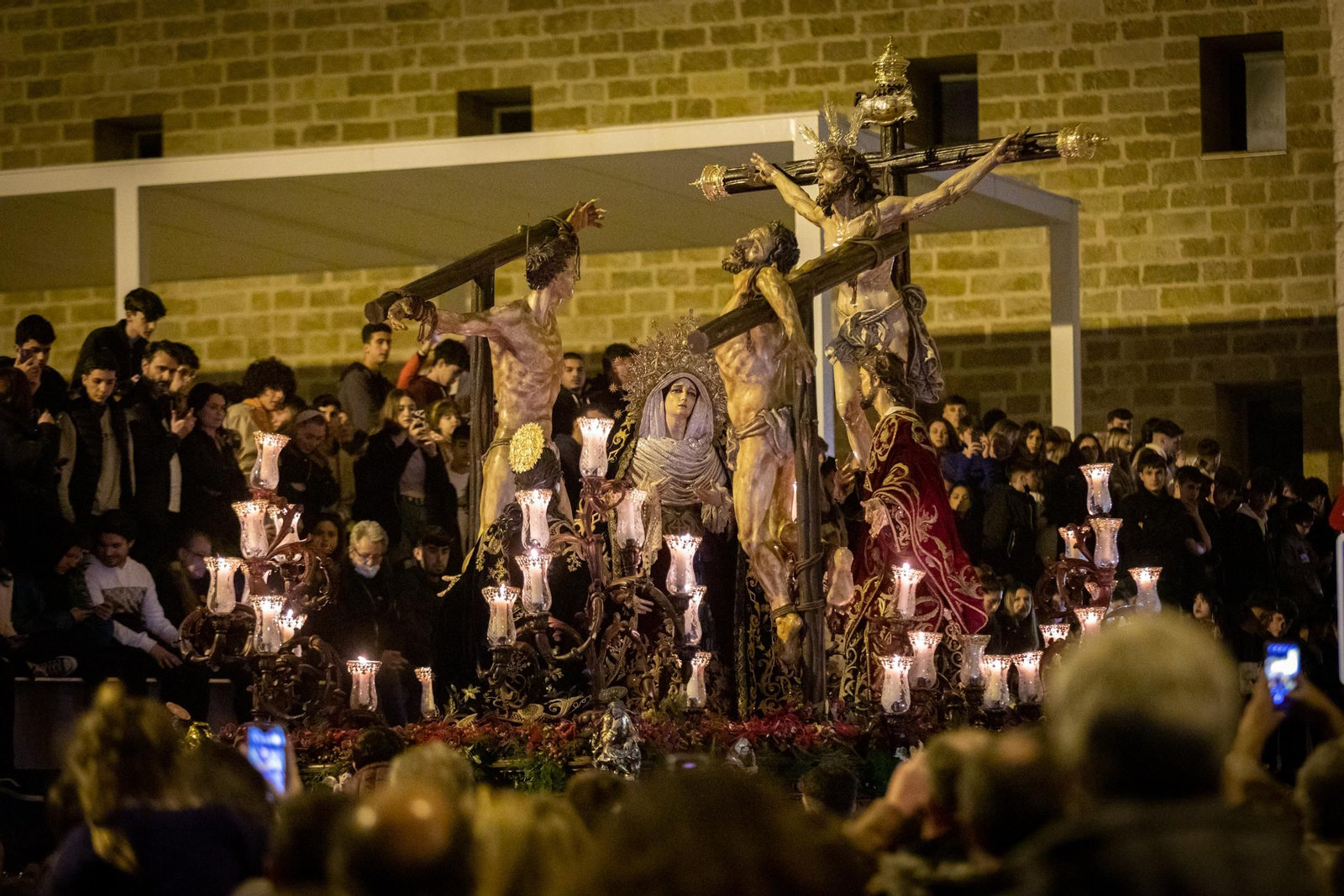 Las imágenes de la cofradía del Perdón en la Semana Santa de Cádiz 2022