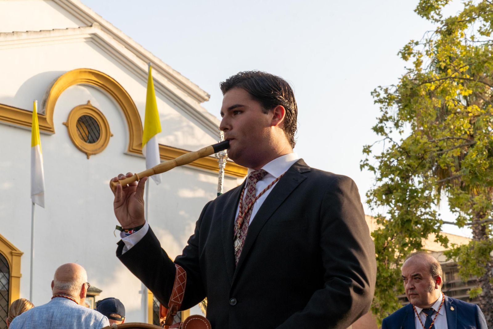 Imágenes del Rosario Jubilar rociero celebrado por las 25 hermandades filiales de la Matriz de Almonte en La Merced