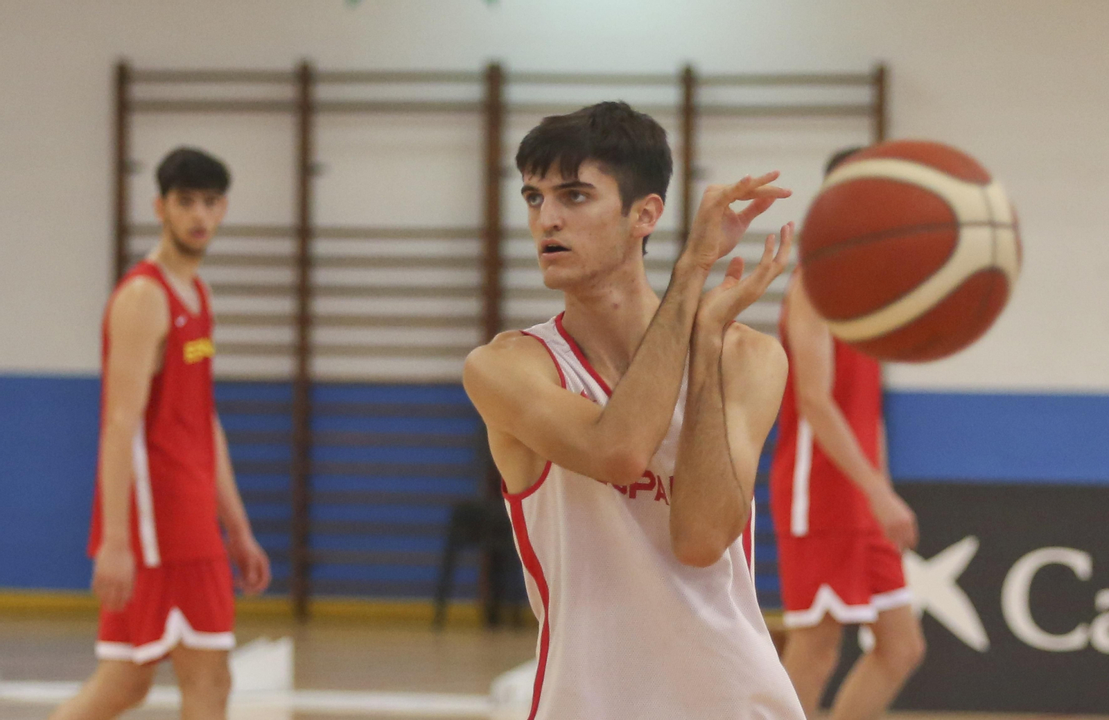 Las fotos de España sub 17 en Fuengirola