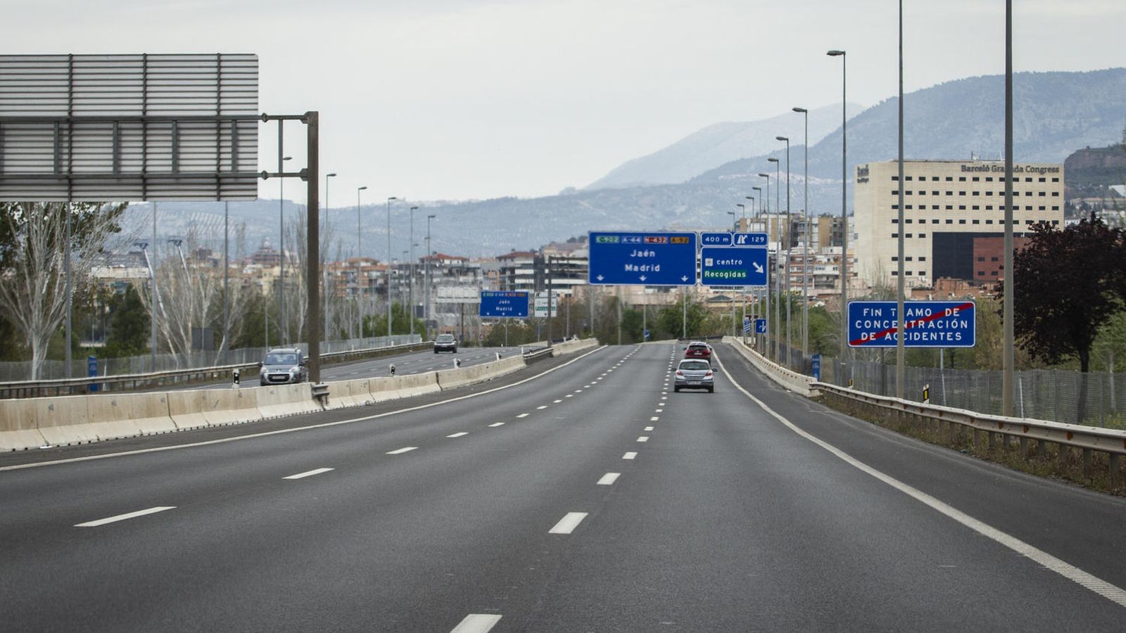 El caudal de tráfico se ha reducido a la mitad en la Circunvalación