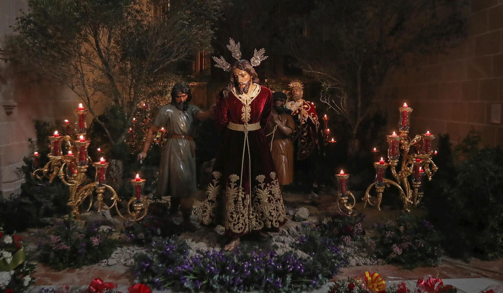 Espectacular la recreación del Monte de los Olivos del Prendimiento.