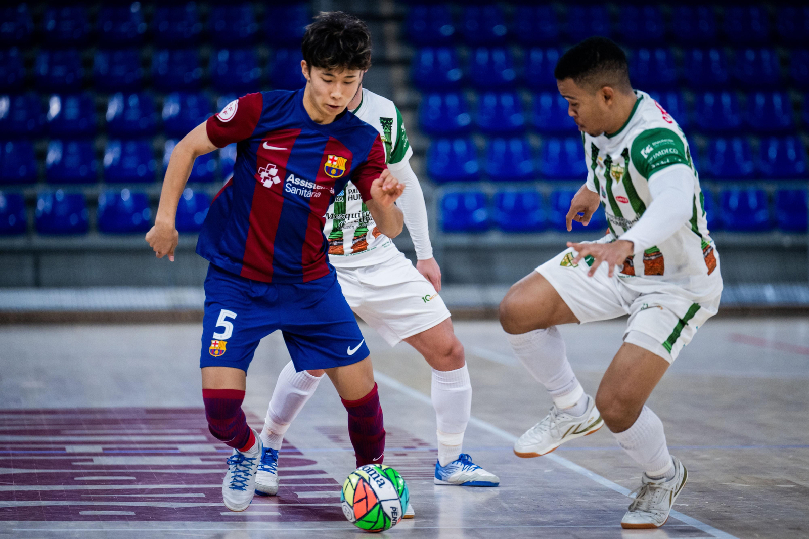 La derrota del Córdoba Futsal ante el Barça, en imágenes