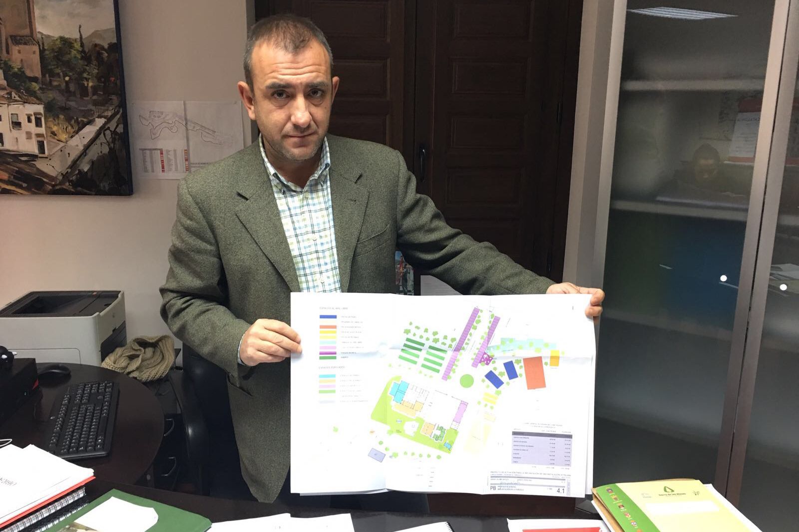 El delegado municipal de Obras y Urbanismo presenta el proyecto.