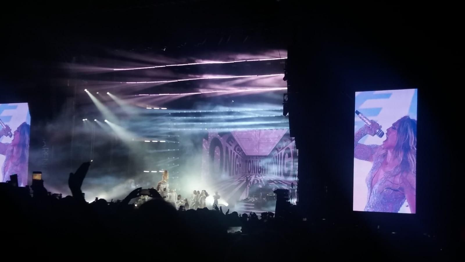 Un momento del concierto de Jennifer López, este jueves, en Fuengirola.