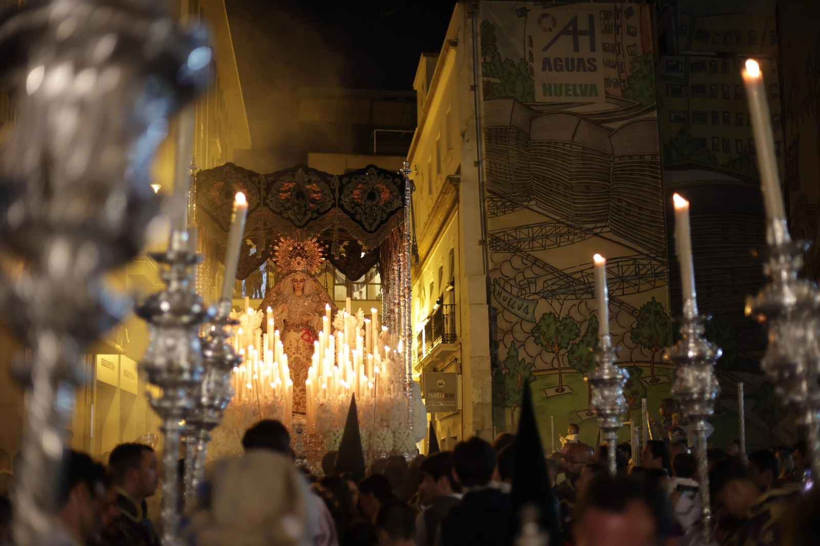 La Hermandad de la Esperanza en la Semana Santa de Huelva 2023, en imágenes