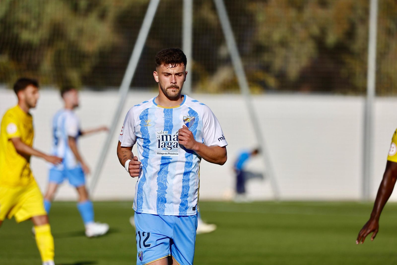 El Atlético Malagueño no pasa del 0-0 con el Marbellí y el Jaén lo celebra