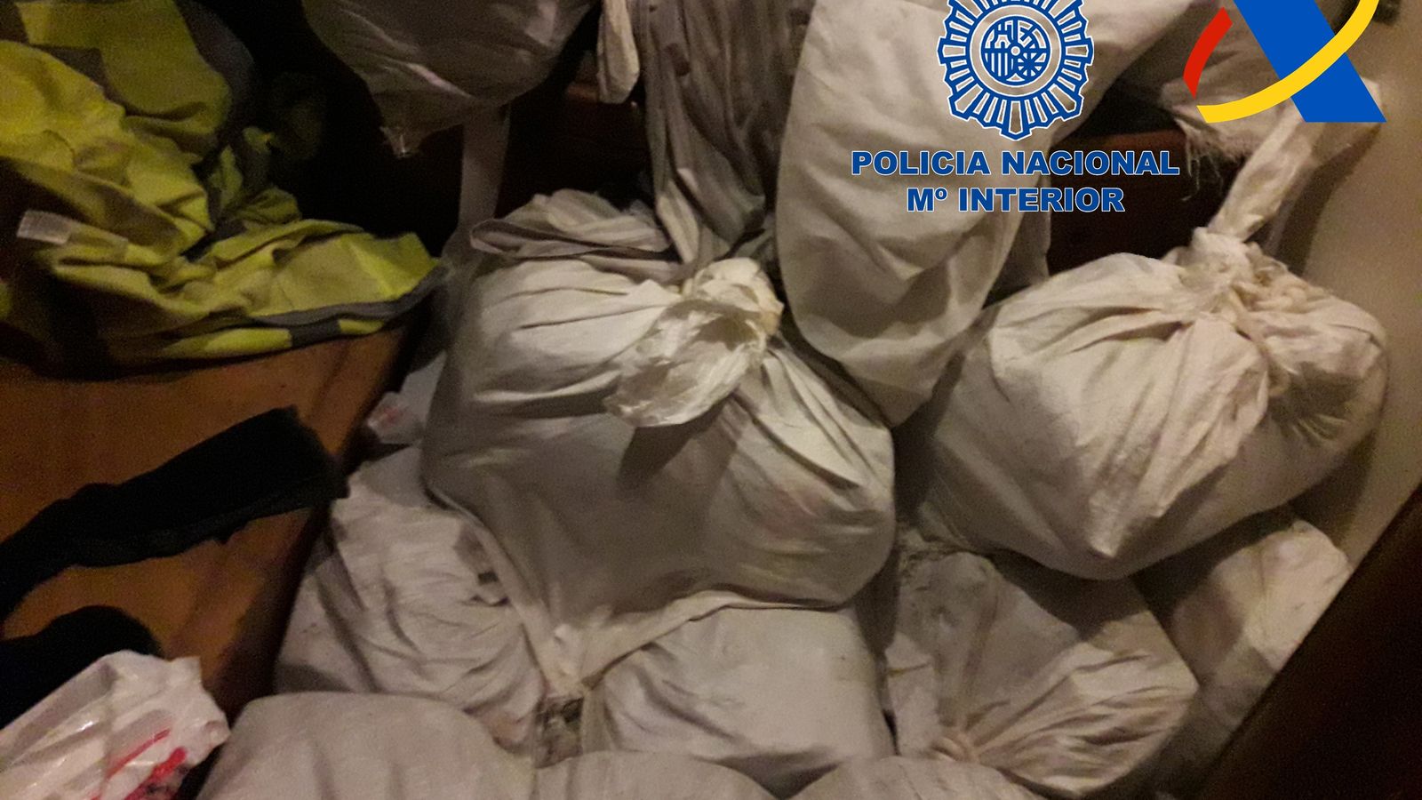 Droga intervenida en la operación.